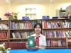 Học sinh Nguyễn Thị Hoa-Liên đội trưởng tham gia tuyên truyền sách hè 2021